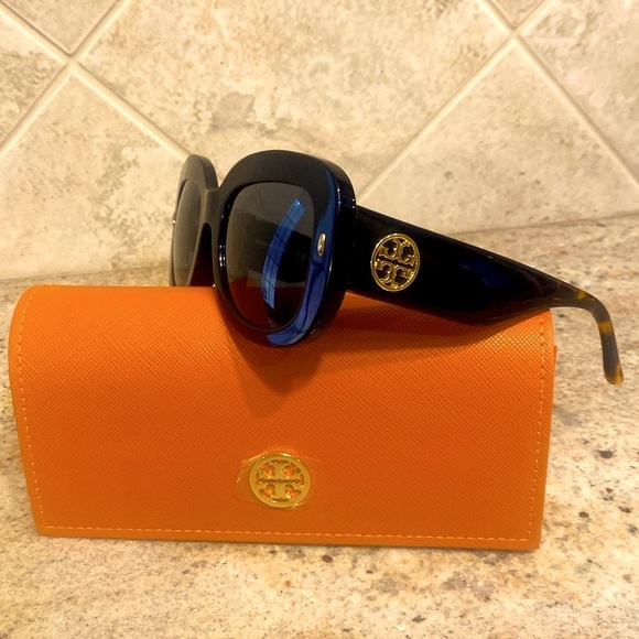 TORY BURCH NEW SUNGLASSES, CASE AND POUCH - Picture 3 of 16